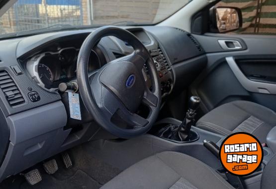 Camionetas - Ford Ranger 2.5 xlt 2014 GNC 123000Km - En Venta