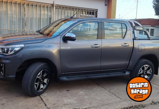 Camionetas - Toyota HILUX SRX AT 2020 Diesel 58000Km - En Venta