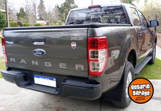 Camionetas - Ford Ranger XLS 2017 Diesel 198000Km - En Venta