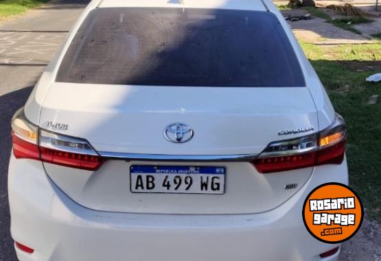 Autos - Toyota Corolla XEI pack CVT 2017 Nafta 90000Km - En Venta