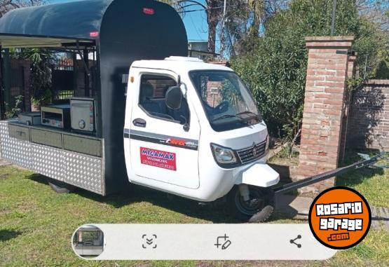 Motos - Zanella Carrozada FoodTruck 2017 Nafta 1Km - En Venta