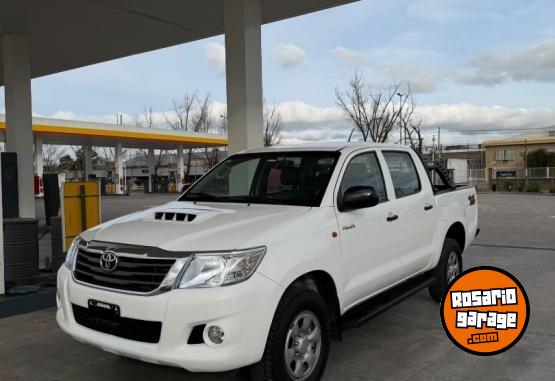 Camionetas - Toyota Hilux 4x4 2014 Diesel 195000Km - En Venta