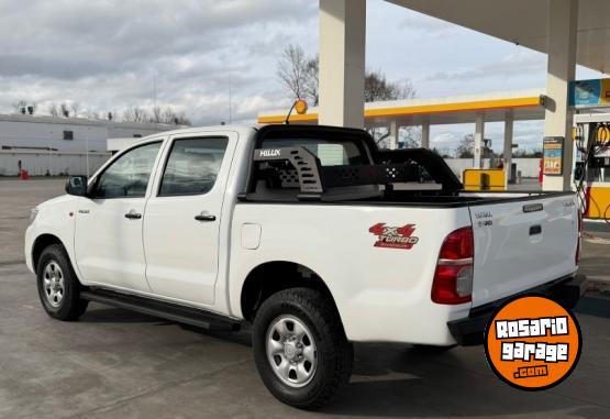 Camionetas - Toyota Hilux 4x4 2014 Diesel 195000Km - En Venta
