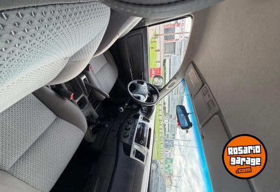 Camionetas - Toyota Hilux 4x4 2014 Diesel 195000Km - En Venta