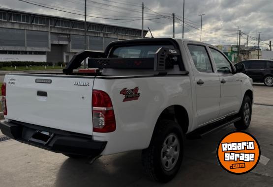 Camionetas - Toyota Hilux 4x4 2014 Diesel 195000Km - En Venta