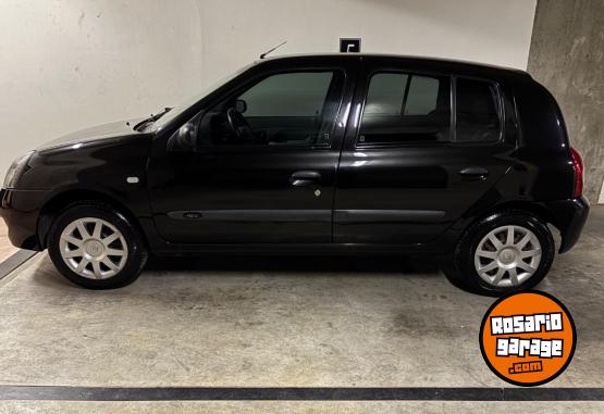 Autos - Renault Clio II pack plus 2010 Nafta 140000Km - En Venta