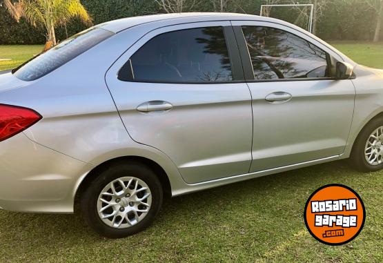 Autos - Ford Ka 2018 GNC 174000Km - En Venta