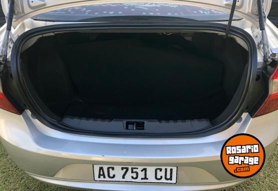 Autos - Ford Ka 2018 GNC 174000Km - En Venta