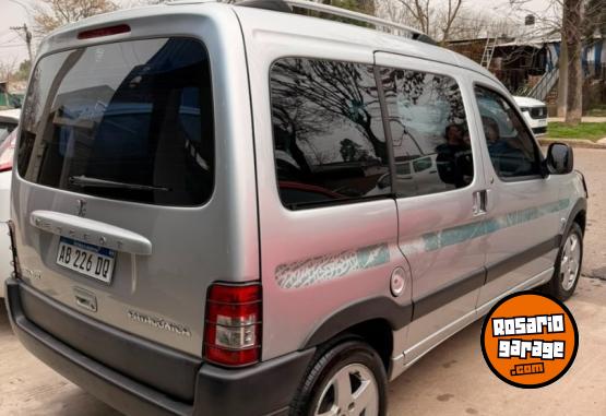 Utilitarios - Peugeot PARTNER PATAGONICA 1.6 2017 Nafta 167000Km - En Venta