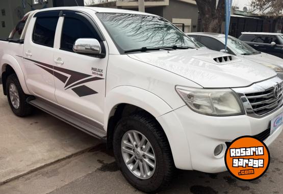 Camionetas - Toyota HILUX SRV 4x2 2012 Diesel 240000Km - En Venta