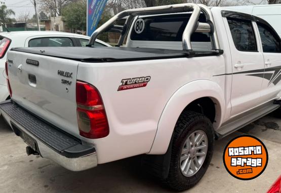 Camionetas - Toyota HILUX SRV 4x2 2012 Diesel 240000Km - En Venta