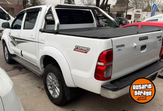 Camionetas - Toyota HILUX SRV 4x2 2012 Diesel 240000Km - En Venta