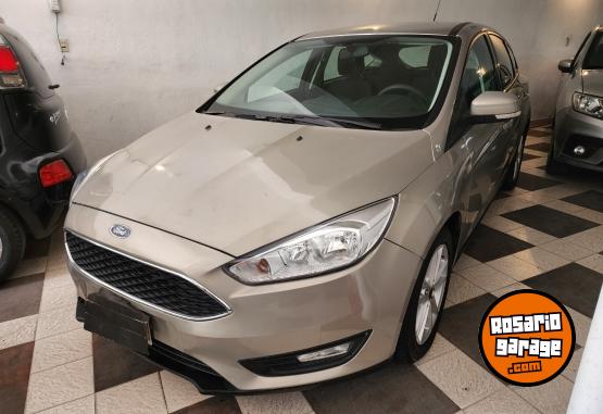 Autos - Ford Focus 2015 Nafta 130000Km - En Venta