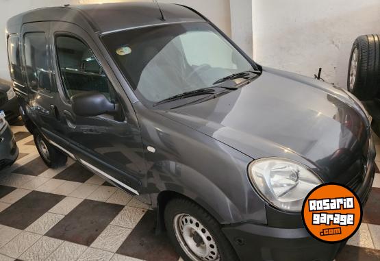 Utilitarios - Renault Kangoo 2017 GNC 138000Km - En Venta