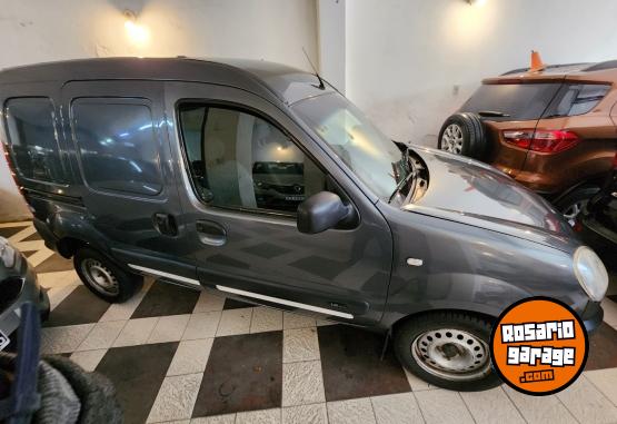 Utilitarios - Renault Kangoo 2017 GNC 138000Km - En Venta