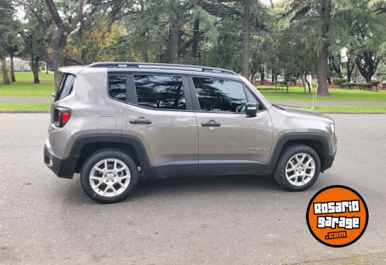 Camionetas - Jeep RENEGADE 2021 Nafta 81000Km - En Venta