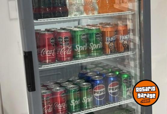 Otros - Heladera exhibidora comercial Briket - En Venta