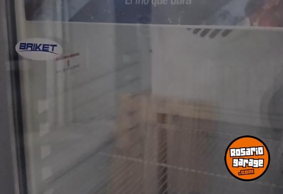 Otros - Heladera exhibidora comercial Briket - En Venta