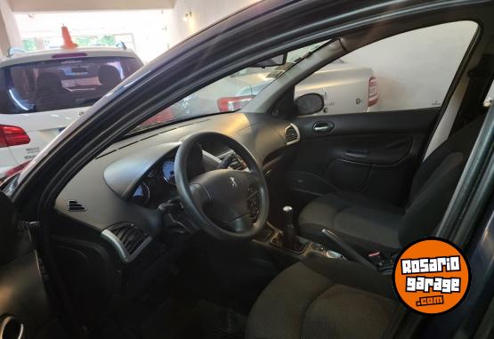 Autos - Peugeot 207 2012 Nafta 156000Km - En Venta