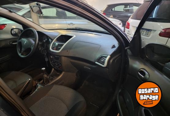 Autos - Peugeot 207 2012 Nafta 156000Km - En Venta