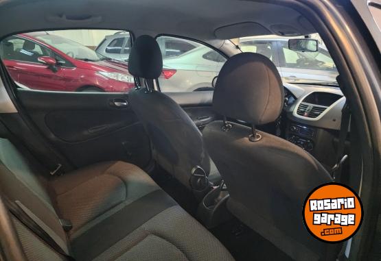 Autos - Peugeot 207 2012 Nafta 156000Km - En Venta