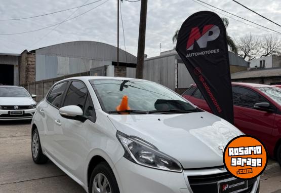 Autos - Peugeot 208 2018 Nafta 103000Km - En Venta