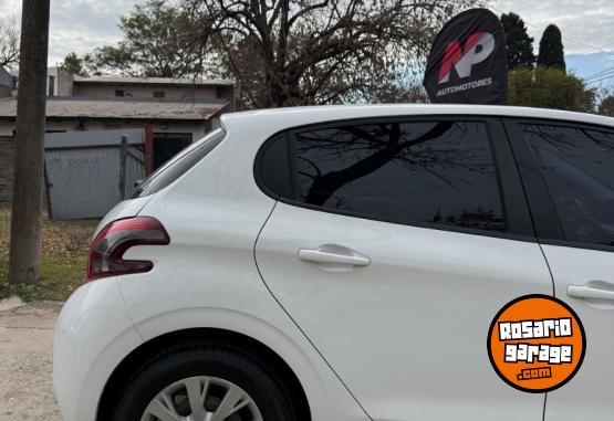Autos - Peugeot 208 2018 Nafta 103000Km - En Venta