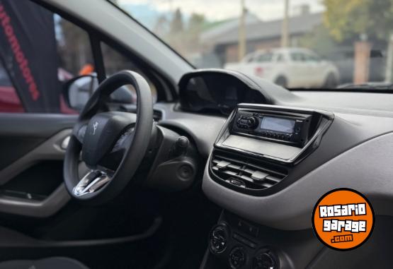 Autos - Peugeot 208 2018 Nafta 103000Km - En Venta