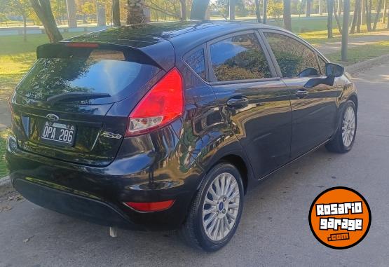 Autos - Ford Fiesta Kinect SE Plus. 2015 Nafta 133000Km - En Venta