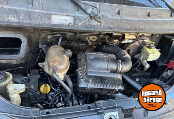 Utilitarios - Renault Master 2011 Diesel 380000Km - En Venta