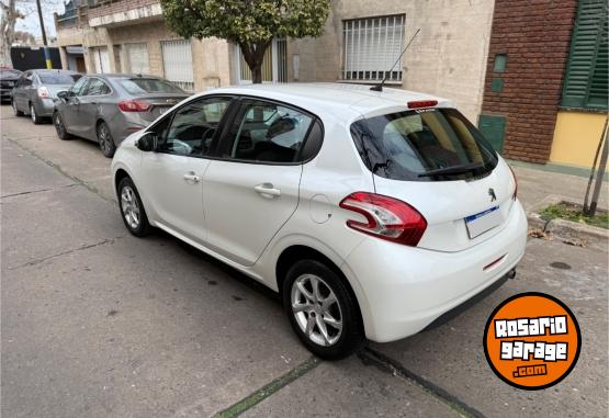 Autos - Peugeot 208 Allure 2016 Nafta 159000Km - En Venta