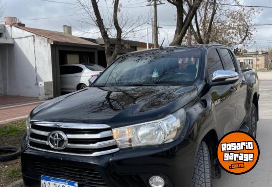 Autos - Toyota HILUX SRV MT 2016 Diesel 220000Km - En Venta