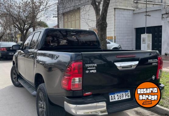 Autos - Toyota HILUX SRV MT 2016 Diesel 220000Km - En Venta