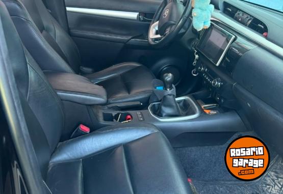 Autos - Toyota HILUX SRV MT 2016 Diesel 220000Km - En Venta