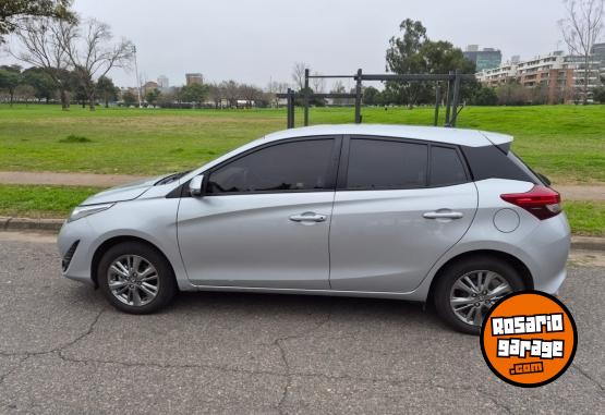 Autos - Toyota YARIS XLS CVT 2021 Nafta 70000Km - En Venta