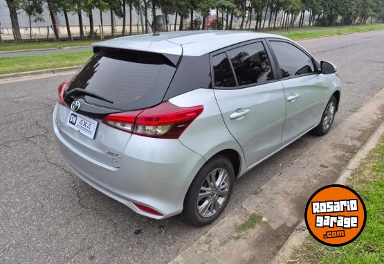 Autos - Toyota YARIS XLS CVT 2021 Nafta 70000Km - En Venta