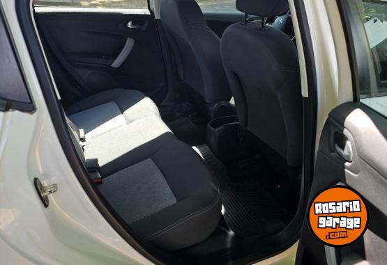 Autos - Peugeot 208 Allure Touch Screen 2015 Nafta 90000Km - En Venta