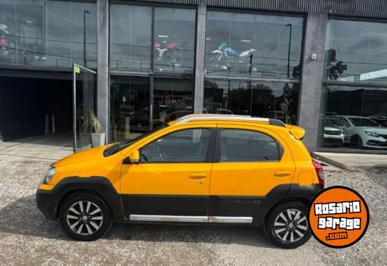 Autos - Toyota ETIOS 1.5 CROSS 2014 Nafta - En Venta