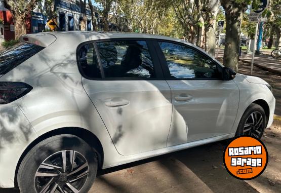 Autos - Peugeot 208 allure pack 2025 Nafta 11200Km - En Venta