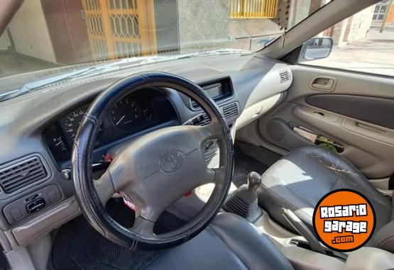 Autos - Toyota Corolla 1.8 2000 Nafta 186000Km - En Venta