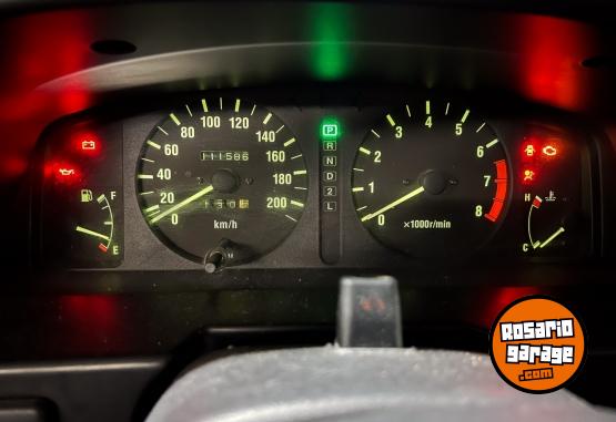 Autos - Daihatsu Applause 1999 Nafta 111586Km - En Venta