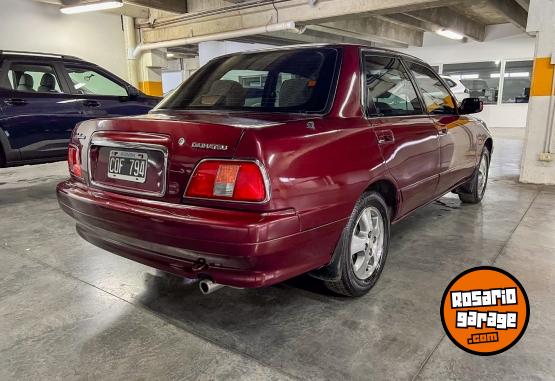 Autos - Daihatsu Applause 1999 Nafta 111586Km - En Venta