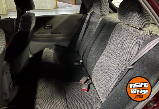 Autos - Daihatsu Applause 1999 Nafta 111586Km - En Venta