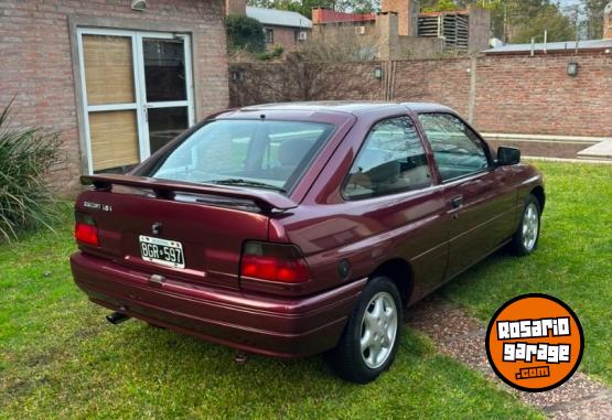 Autos - Ford Escort 1997 Nafta 83000Km - En Venta