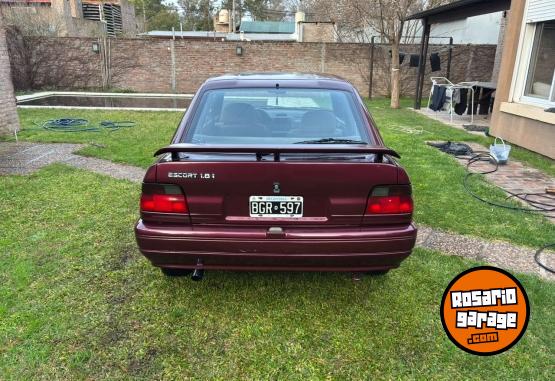 Autos - Ford Escort 1997 Nafta 83000Km - En Venta