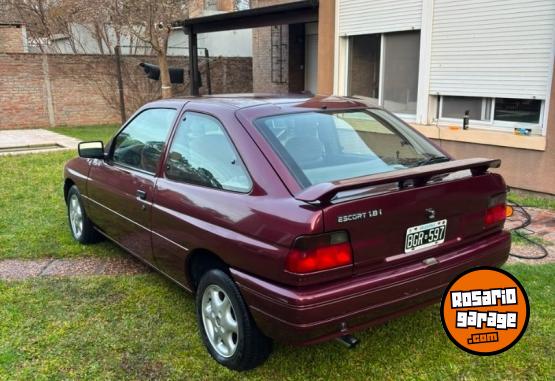 Autos - Ford Escort 1997 Nafta 83000Km - En Venta