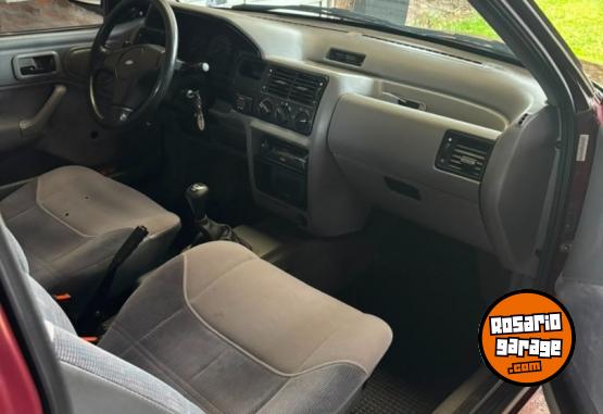 Autos - Ford Escort 1997 Nafta 83000Km - En Venta