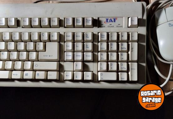 Informática - CPU retro, Pentium II 233mhz, 128mb de ram. Disco IDE de 4gb - En Venta