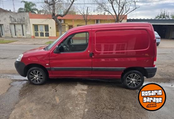 Utilitarios - Peugeot partner hdi 2012 Diesel 256000Km - En Venta