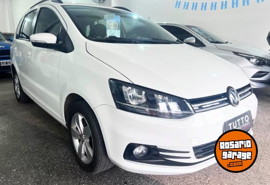 Autos - Volkswagen Suran trendline 2017 GNC 115000Km - En Venta
